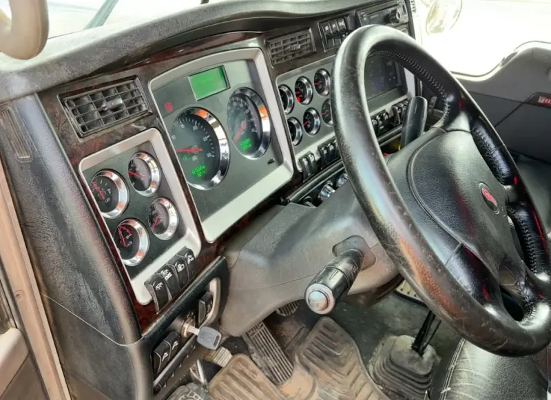 2020 Kenworth W900 photo 18