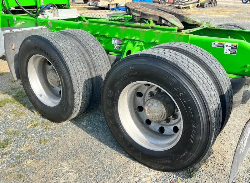 2023 Peterbilt 389 Cummins X15 photo 30