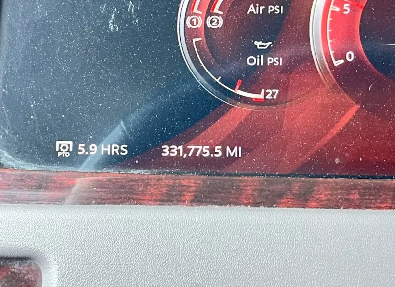2023 Peterbilt 389 Cummins X15 photo 16