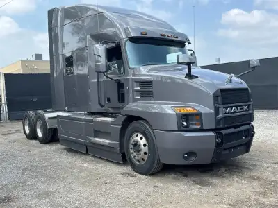 2024 Mack Anthem 64T