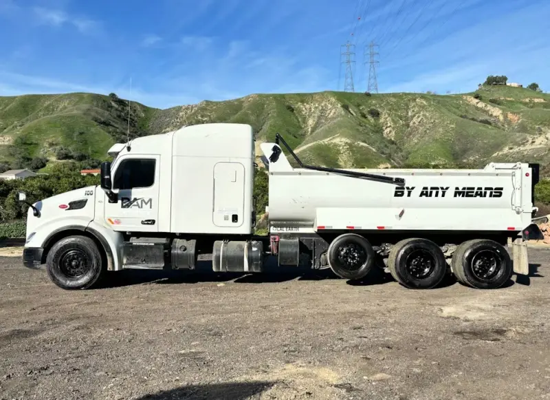 2017 Peterbilt 579 photo 6