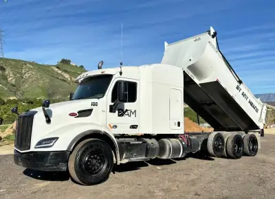 2017 Peterbilt 579