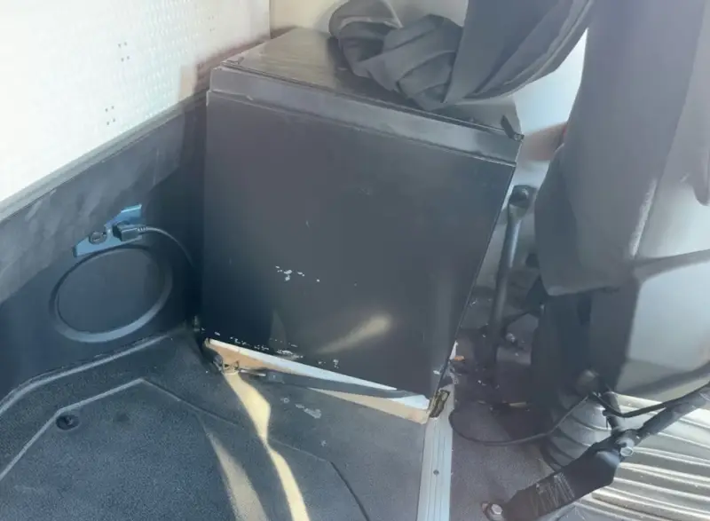 2022 Volvo VNL760 photo 25