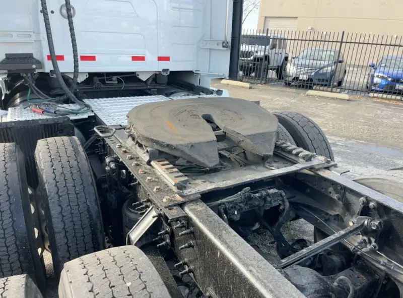 2022 Volvo VNL760 photo 11
