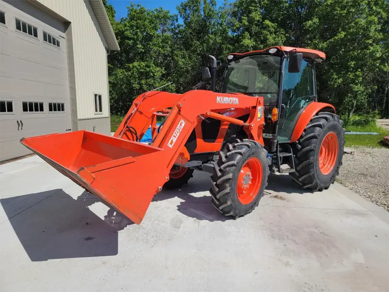 2020 KUBOTA M5-111D Front Loader photo 24