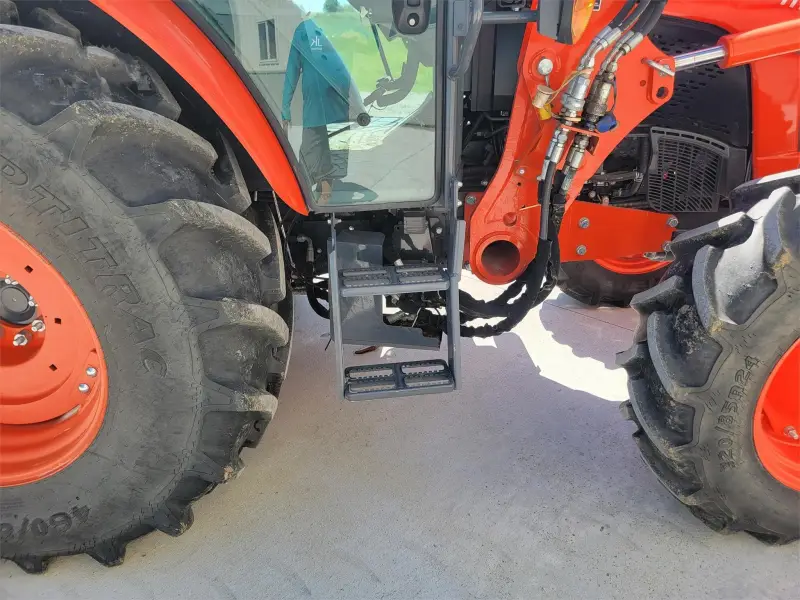 2020 KUBOTA M5-111D Front Loader photo 22