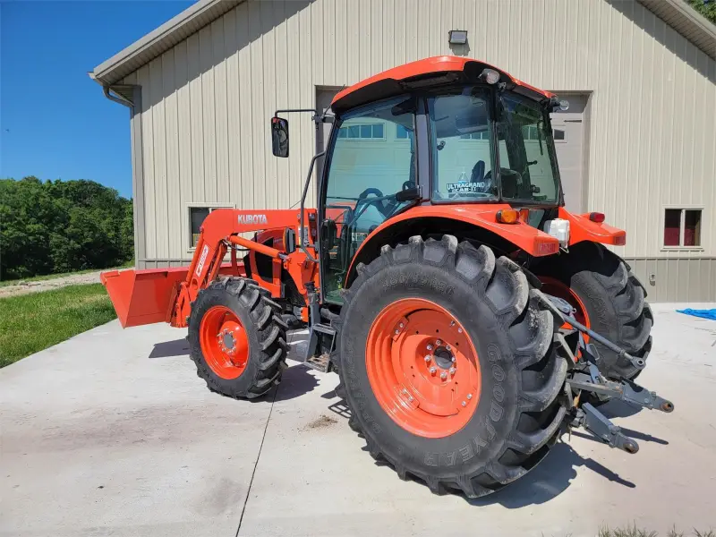 2020 KUBOTA M5-111D Front Loader photo 5