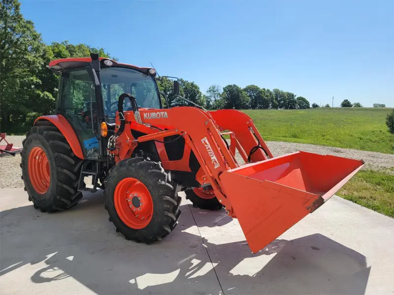 2020 KUBOTA M5-111D Front Loader photo 1