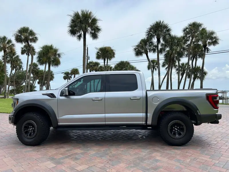 2022 Ford F-150 Raptor photo 21