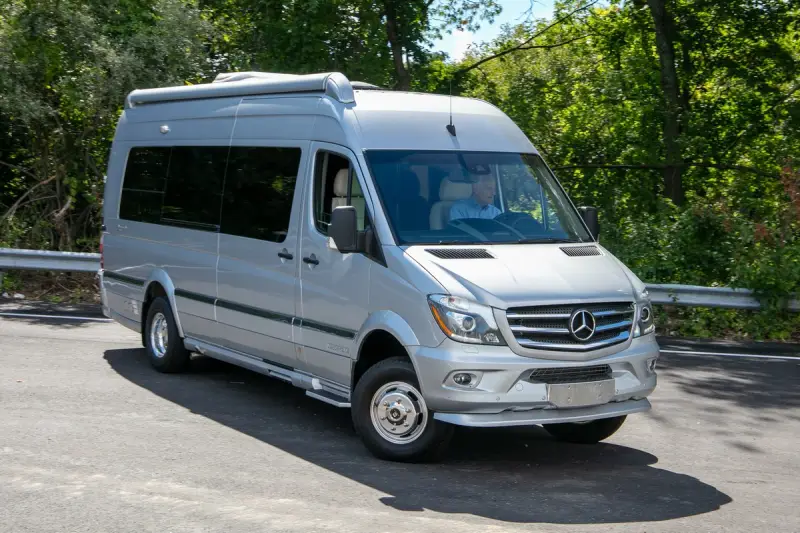 2018 Airstream Interstate EXT 4WD Grand Tour photo 1