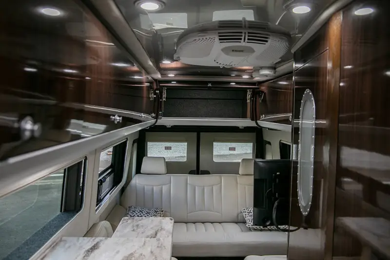 2018 Airstream Interstate EXT 4WD Grand Tour photo 42