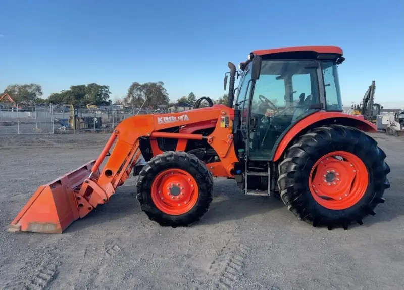 2016 Kubota M5 photo 5