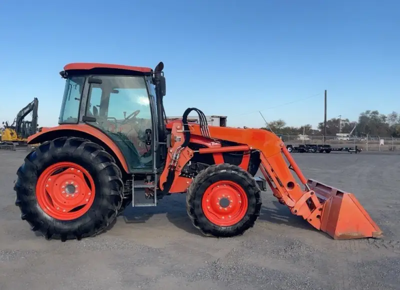 2016 Kubota M5 photo 6