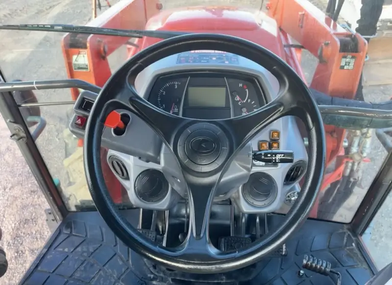 2016 Kubota M5 photo 16
