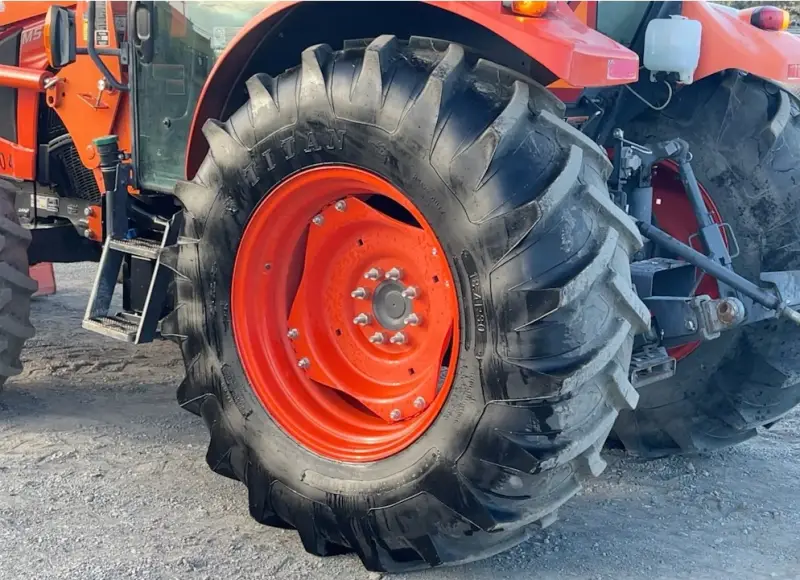 2016 Kubota M5 photo 32