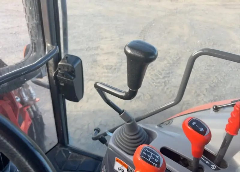 2016 Kubota M5 photo 19