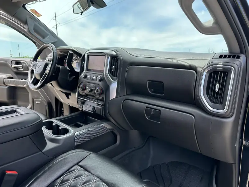 2019 Chevrolet Silverado 1500 Crew Cab RST 4×4 Z92 photo 17