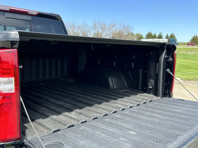 2019 Chevrolet Silverado 1500 Crew Cab RST 4×4 Z92 photo 9
