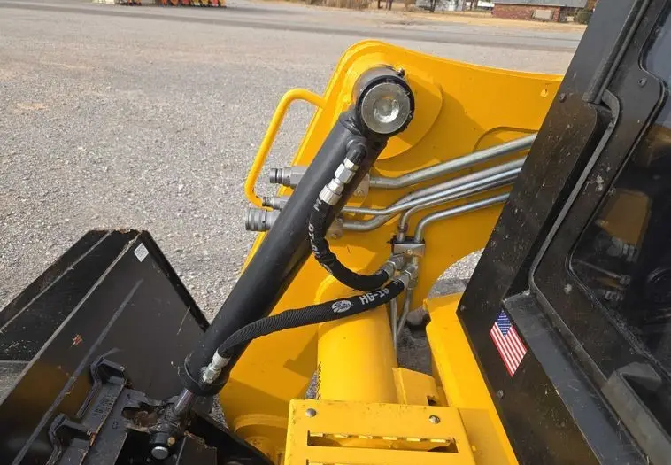 2023 Gehl VT320 photo 18