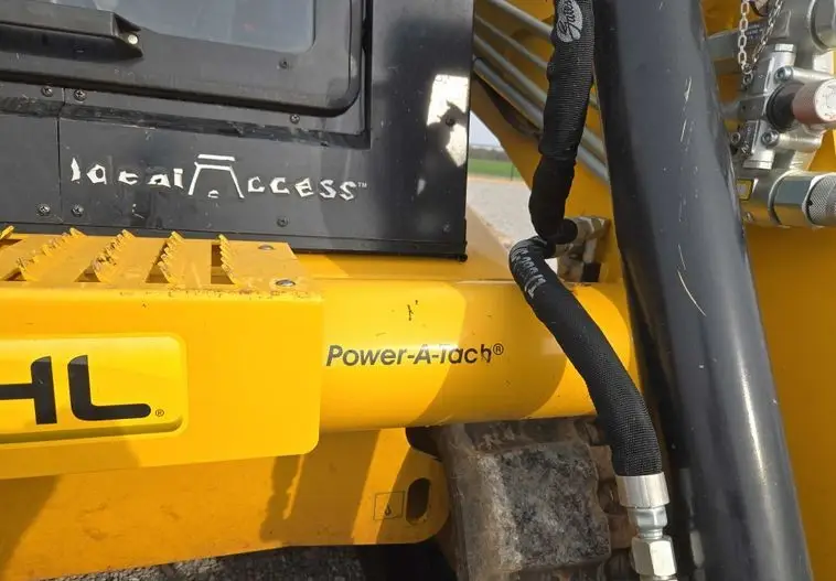 2023 Gehl VT320 photo 24