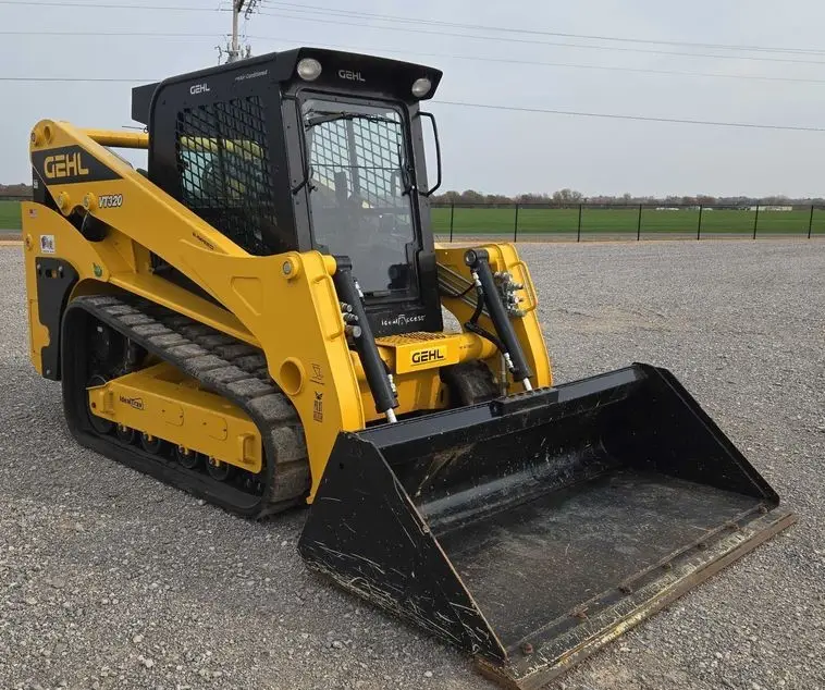 2023 Gehl VT320 photo 3