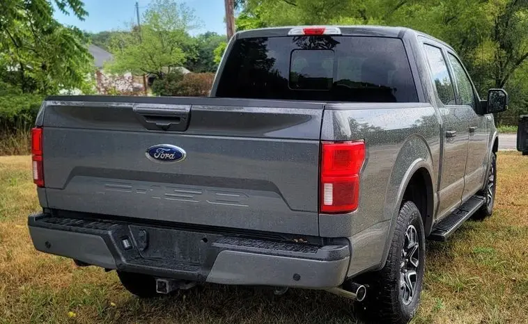 2020 Ford F150 Lariat SuperCrew photo 5