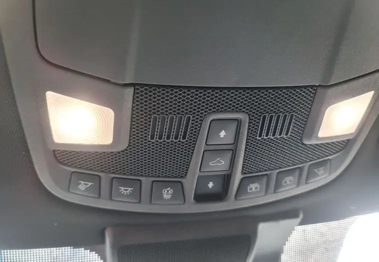 2020 Ford F150 Lariat SuperCrew photo 28