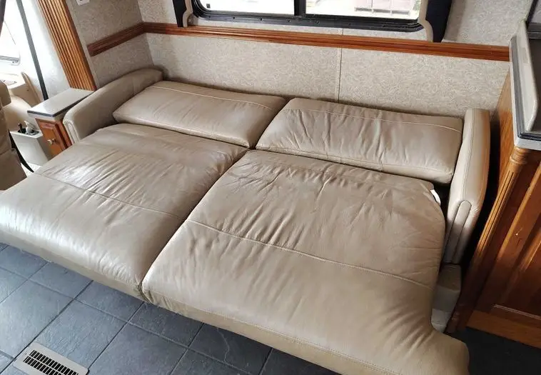 2007 Newmar Dutch Star 4304 photo 116