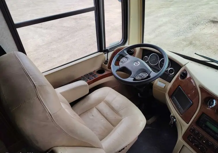 2007 Newmar Dutch Star 4304 photo 92