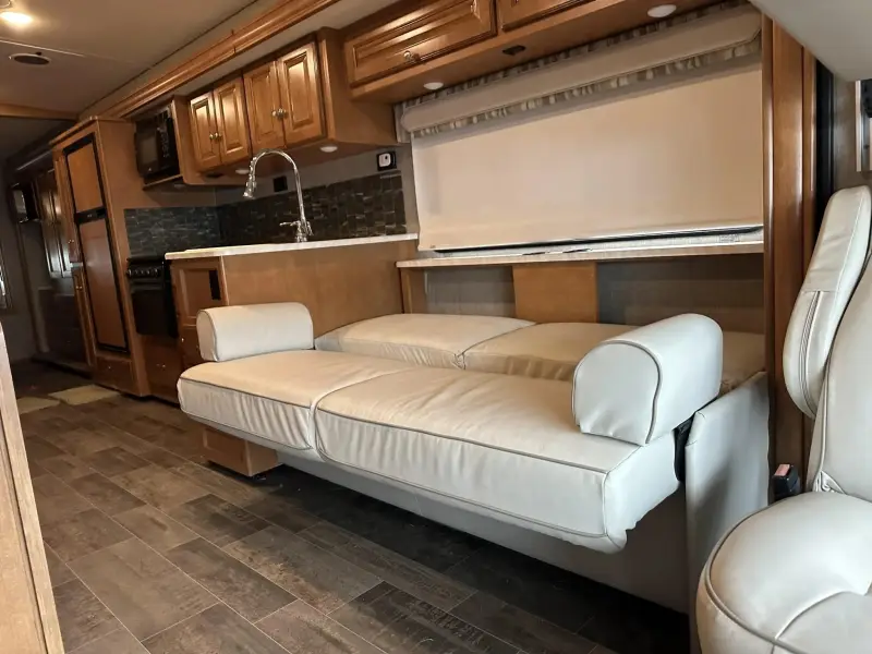2019 Winnebago Vista 29VE photo 28