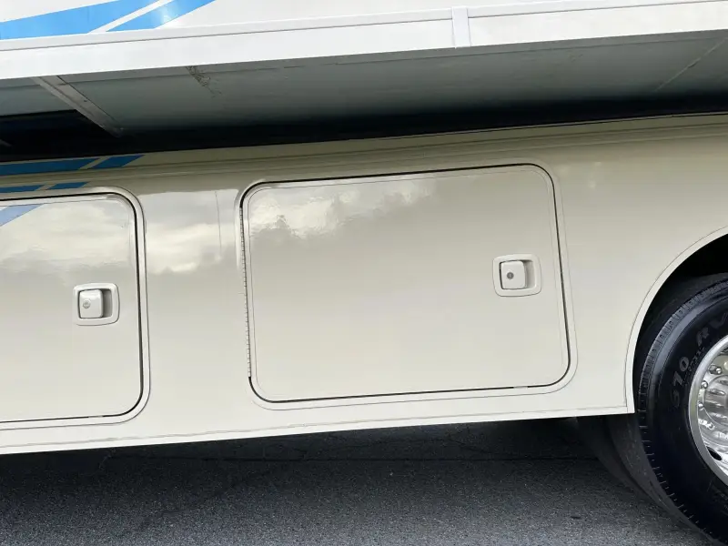 2019 Winnebago Vista 29VE photo 18