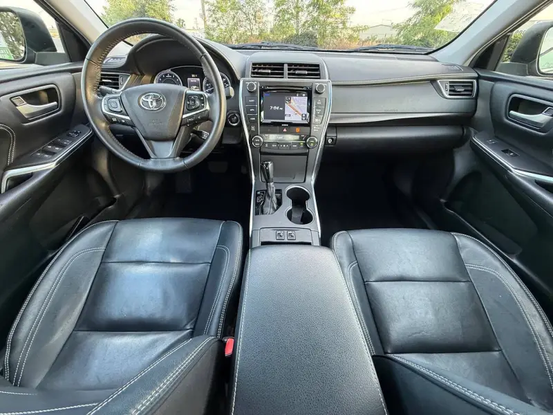2017 Toyota Camry photo 24