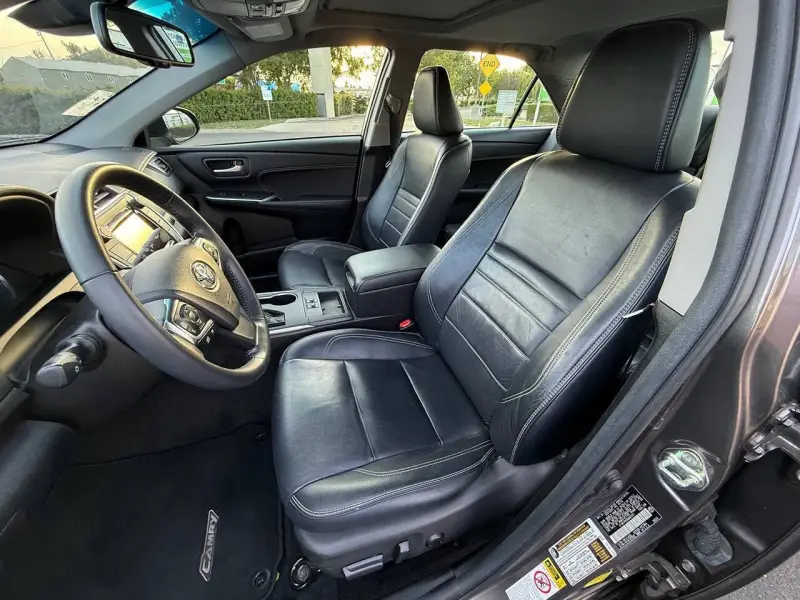 2017 Toyota Camry photo 16