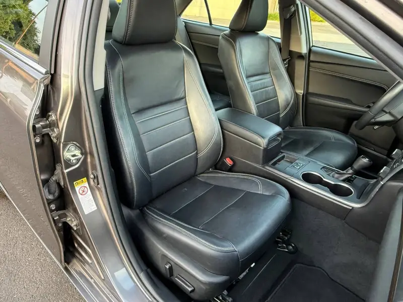 2017 Toyota Camry photo 21
