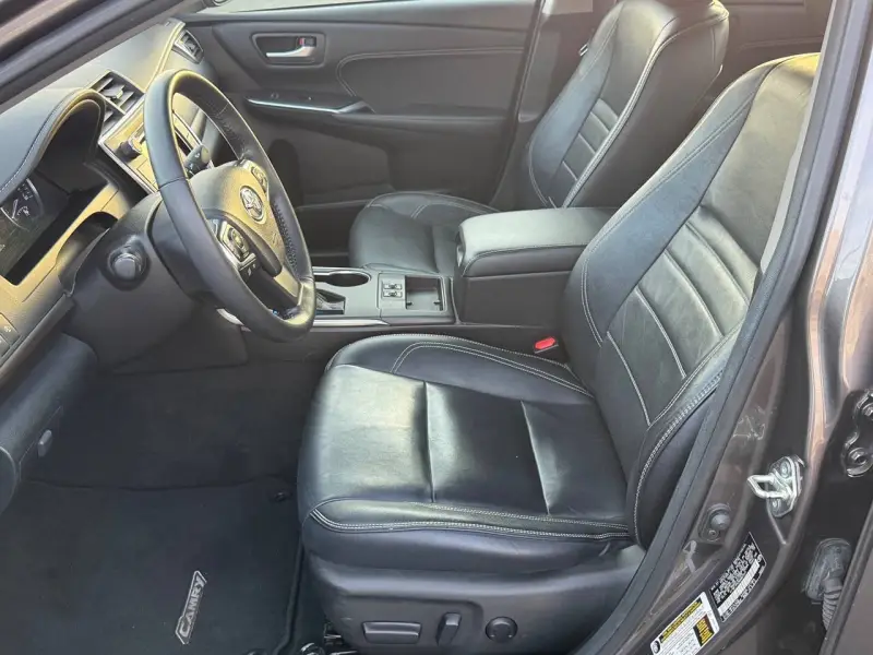 2017 Toyota Camry photo 14