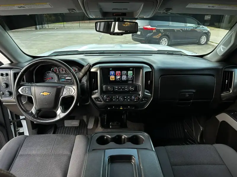 2019 Chevrolet Silverado 1500 Crew Cab Z71 photo 15