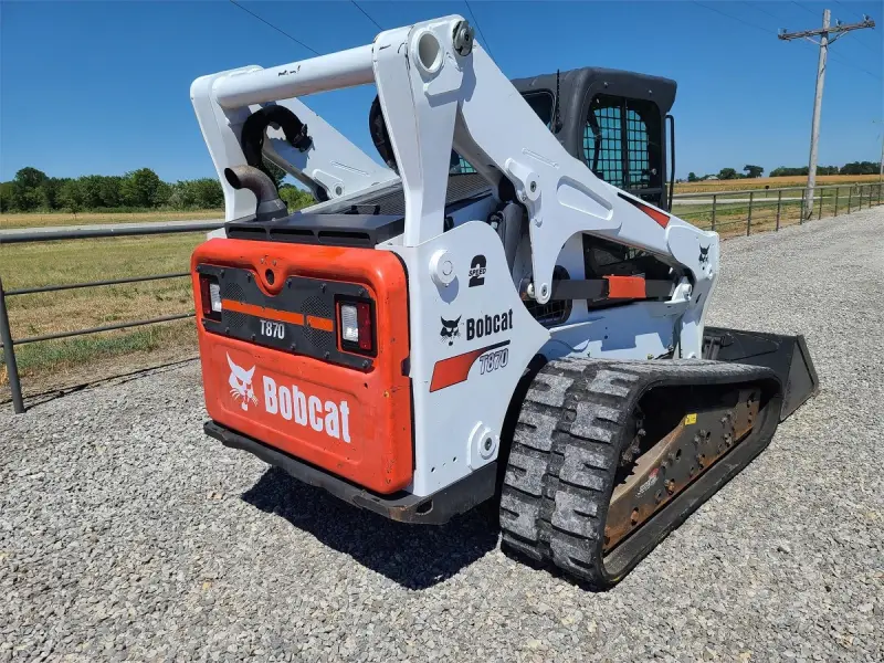 2017 Bobcat T870 Skid Steer photo 3