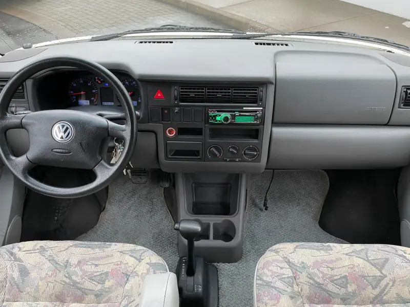 2000 Winnebago Rialta 22FD photo 10