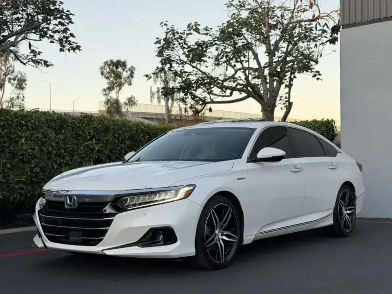 2022 Honda Accord photo 4