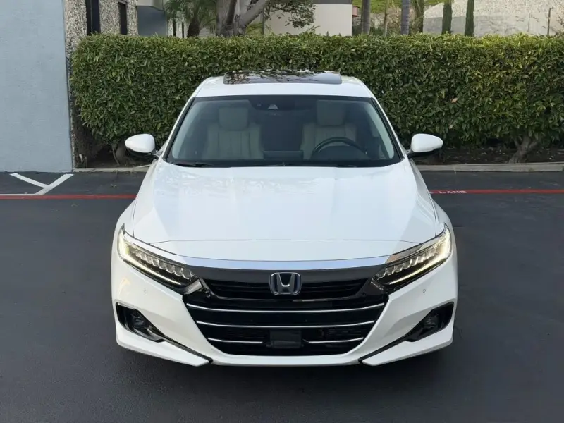 2022 Honda Accord photo 7