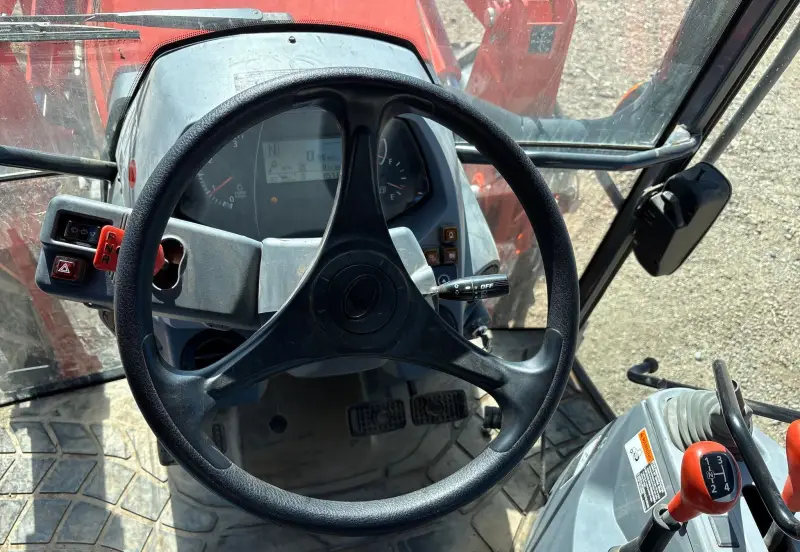 2022 Kubota M5-111D photo 36