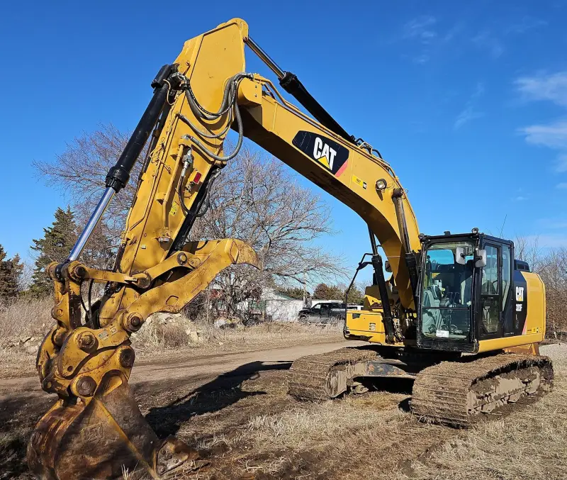 2016 Caterpillar 323FL photo 1